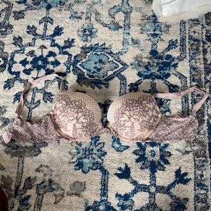 34D Victoria’s Secret angel push up bra